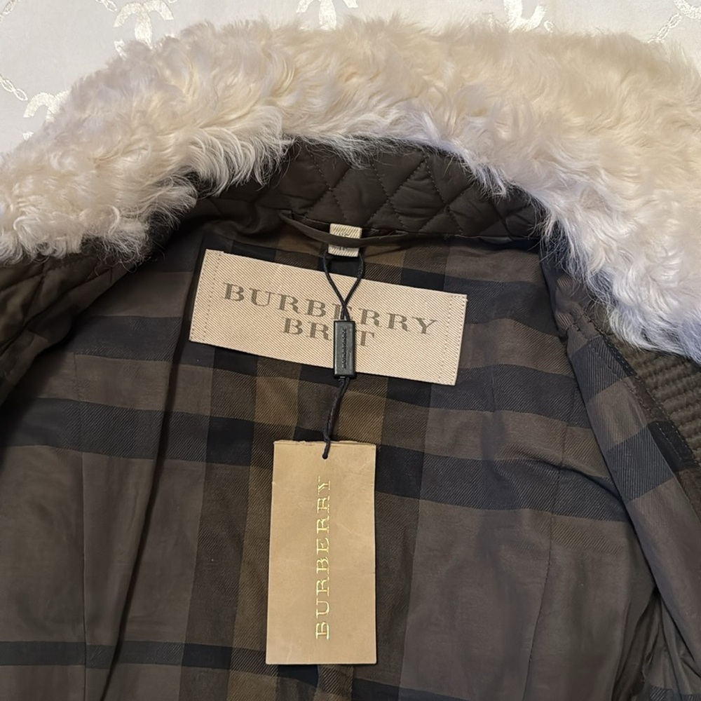 Burberry Brit Quilted Jacket with Shearling Collar (Olive Green, Size XS) - Picture 3 of 8